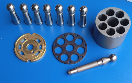 Мотор хода и мотор поворота на Komatsu PC 200-220-300-400-600-800-1250-2000-3000