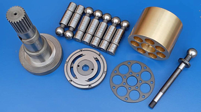 Мотор хода и мотор поворота на Komatsu KMF 40-90-160